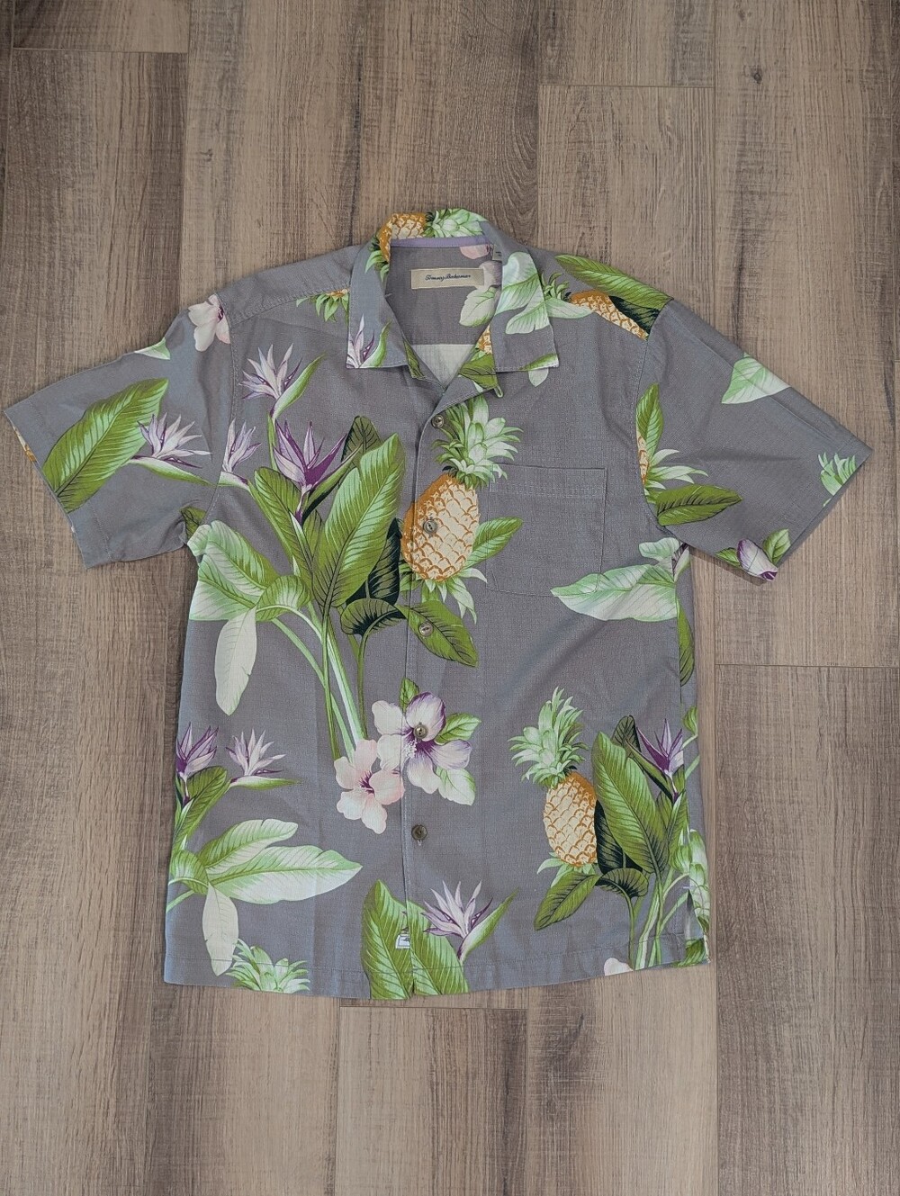 Tommy Bahama 100% Silk Hawaiian Camp Shirt Pineapple Floral Gray Mens S